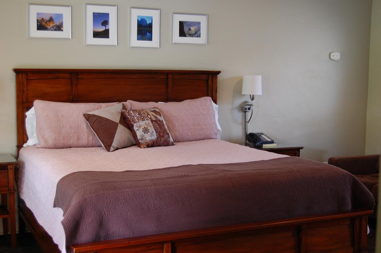 Queen'S Inn By The River Oakhurst Exteriér fotografie