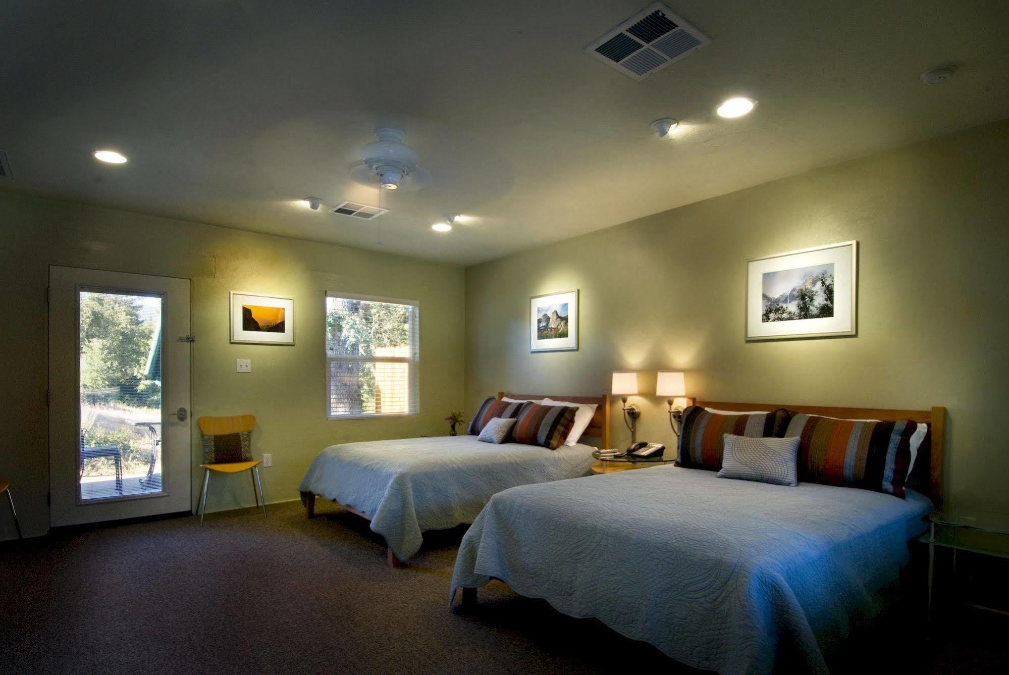 Queen'S Inn By The River Oakhurst Exteriér fotografie