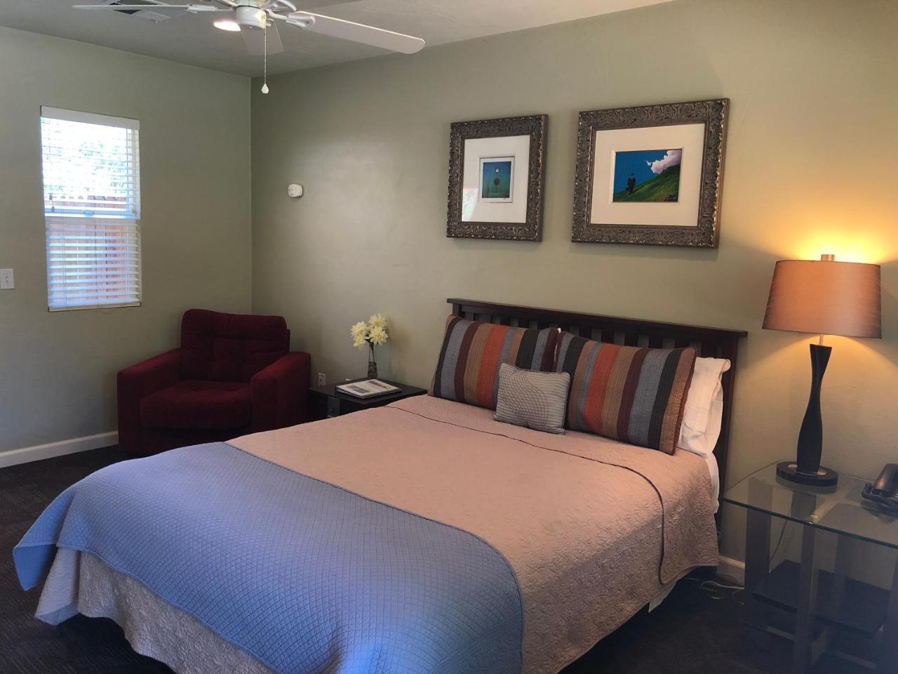 Queen'S Inn By The River Oakhurst Exteriér fotografie